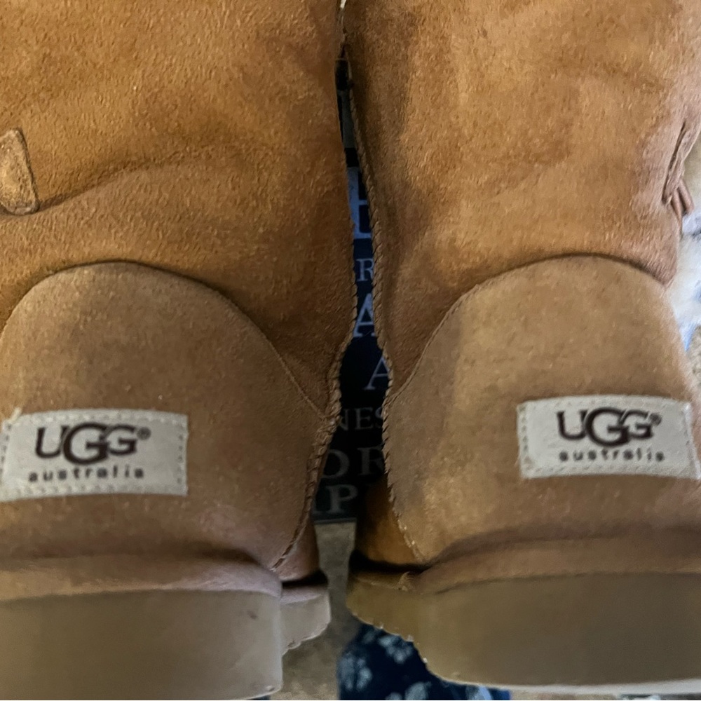 Ugg Bailey Button - Chestnut - image 4